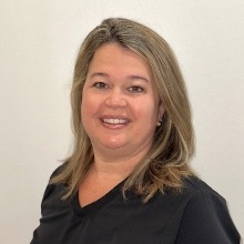 Dental assistant Lisa Miano