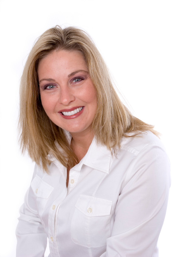 Virginia Beach porcelain veneers cover dental imperfections for a